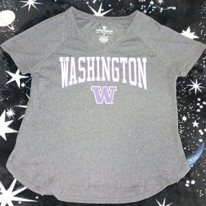$ON SALE$ Colosseum Washington Huskies Grey Vneck T-shirt